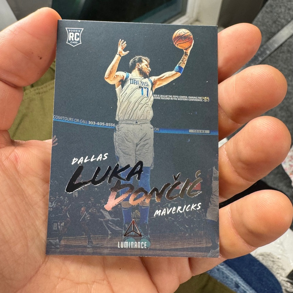 Panini Trading Card Luka Doncic OS Dallas Mavericks 2018-19 Chronicles Luminance